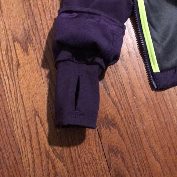 Under Armour jacket - Picture 3 of 3